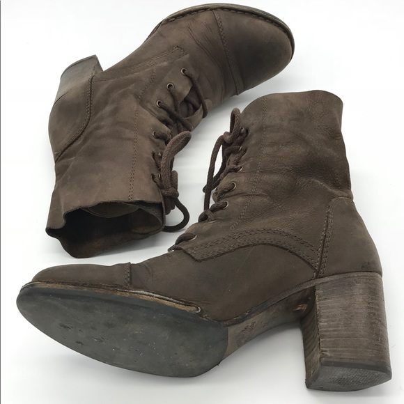 Cucai Leather Laceup Ankle Boots - Picture 4 of 4